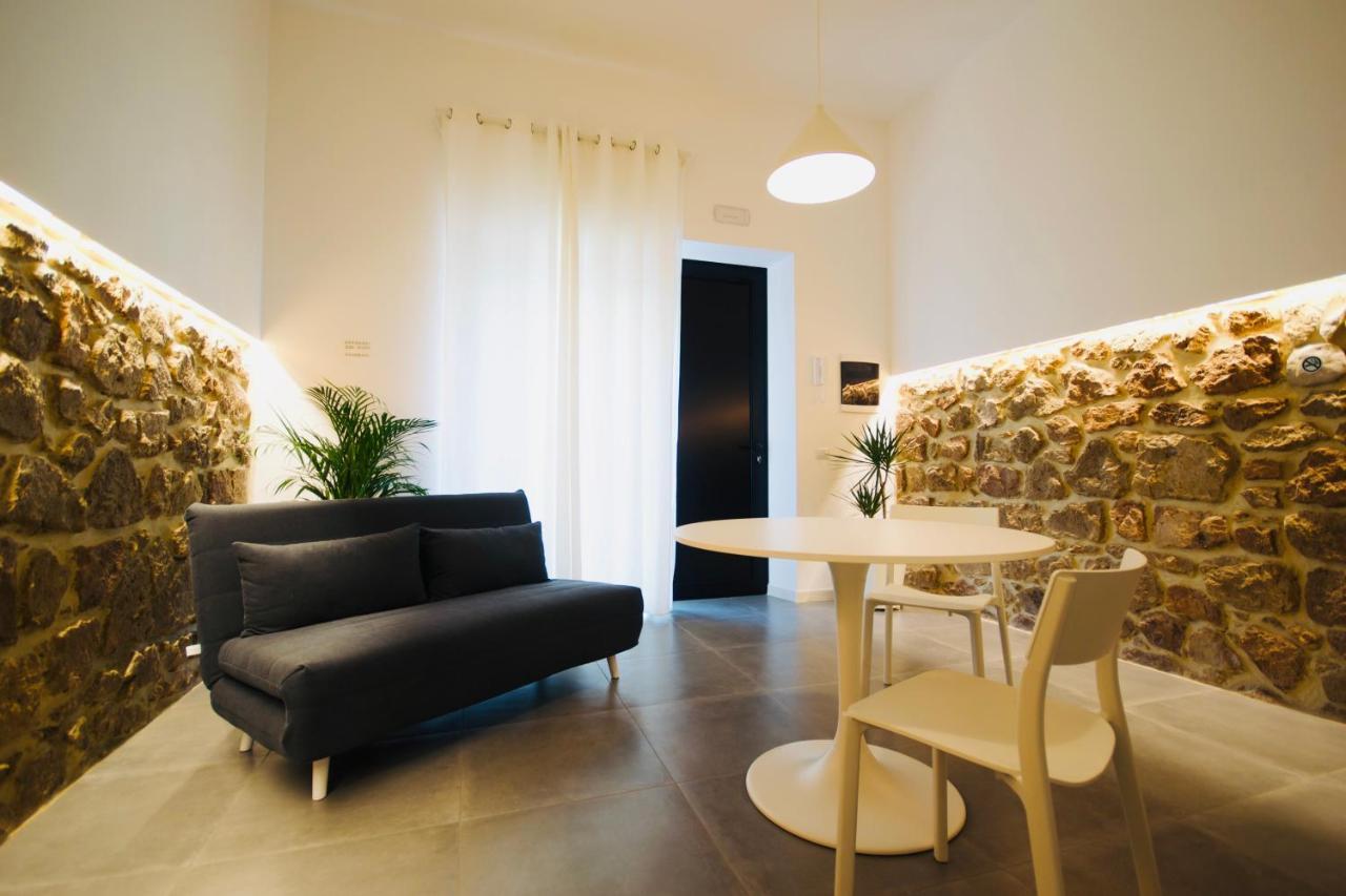 Kiwi Apartment Latina Luaran gambar