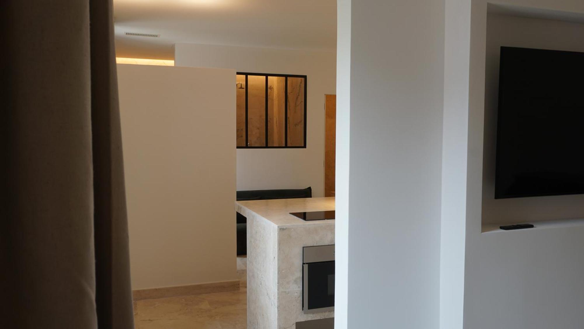 Kiwi Apartment Latina Luaran gambar